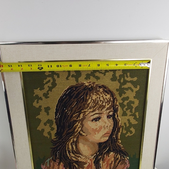 Vintage needlepoint framed wall art 14x18 inches - Picture 11 of 15